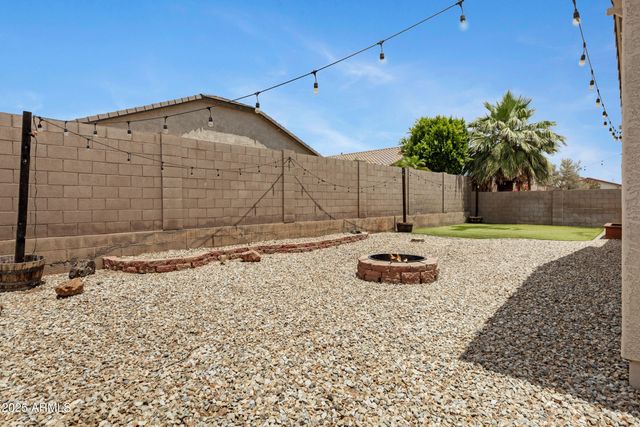 17292 W PINNACLE VISTA Drive, Surprise, AZ 85387