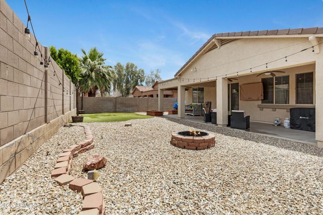 17292 W PINNACLE VISTA Drive, Surprise, AZ 85387
