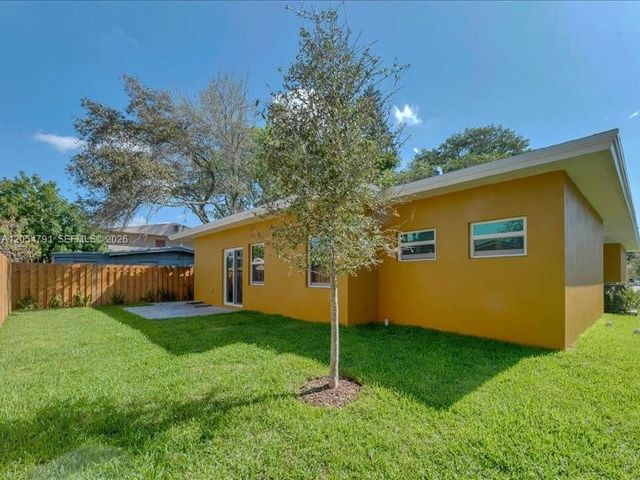 1541 SW 44 Avenue, Fort Lauderdale, FL 33317