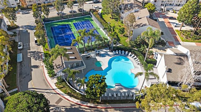 14 Baruna Court, Newport Beach, CA 92663