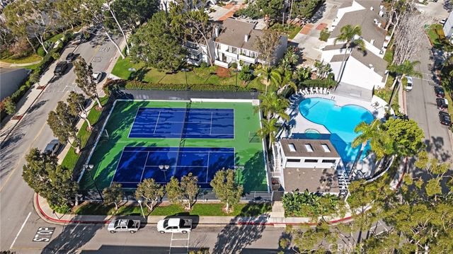 14 Baruna Court, Newport Beach, CA 92663
