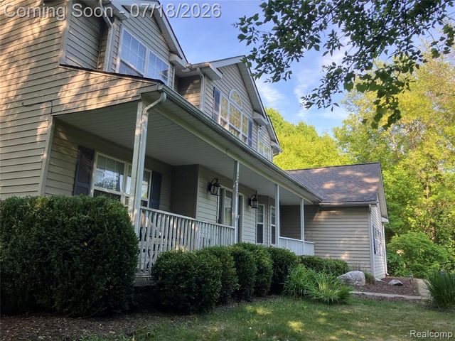 1815 Twin Lakes Boulevard, Oxford, MI 48371