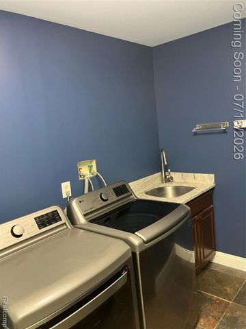 1815 Twin Lakes Boulevard, Oxford, MI 48371