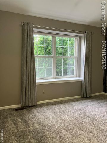 1815 Twin Lakes Boulevard, Oxford, MI 48371