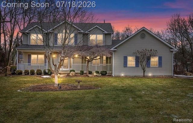 1815 Twin Lakes Boulevard, Oxford, MI 48371