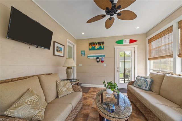 916 Virginia AVE, Virginia Beach, VA 23451