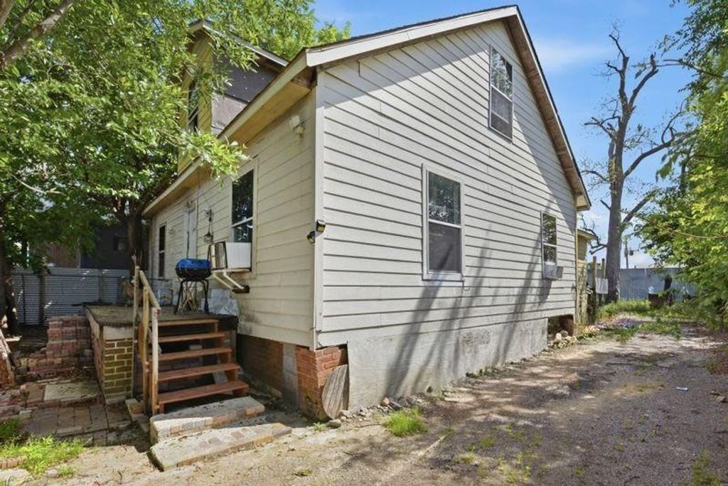 3814 Walker Street, Houston, TX 77023