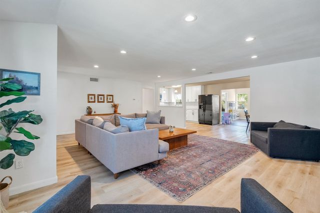 13416 Emeline Street, Farmers Branch, TX 75234