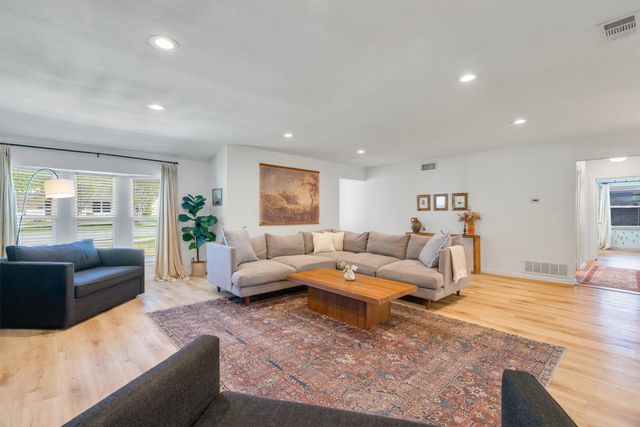 13416 Emeline Street, Farmers Branch, TX 75234