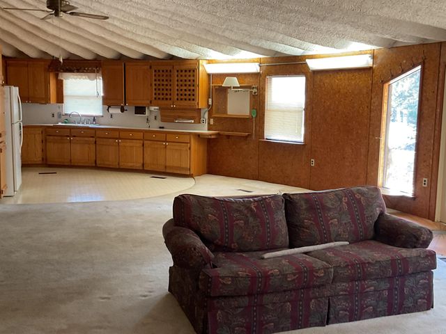 1324 Edgemont, Greers Ferry, AR 72067