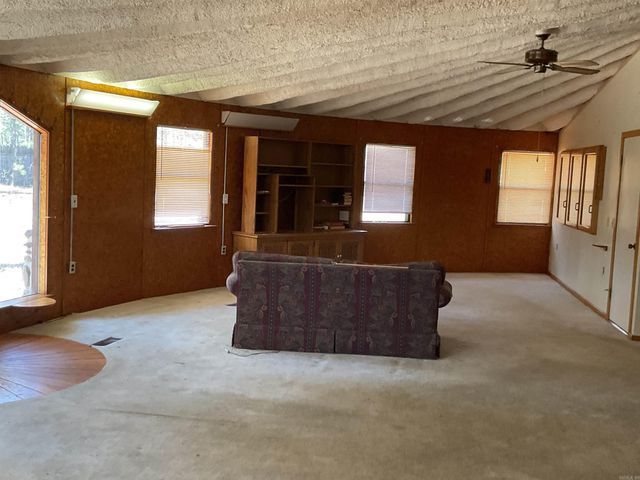 1324 Edgemont, Greers Ferry, AR 72067