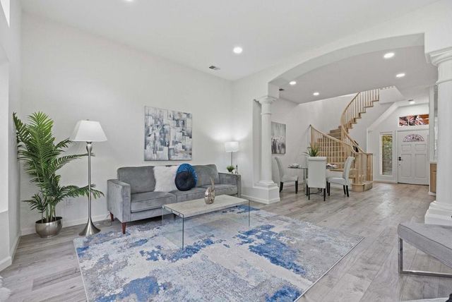 2207 Vizcaya Circle, Campbell, CA 95008