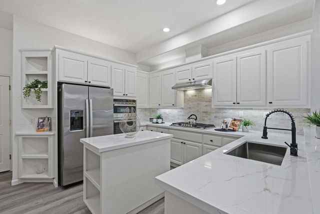 2207 Vizcaya Circle, Campbell, CA 95008