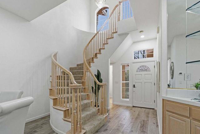 2207 Vizcaya Circle, Campbell, CA 95008