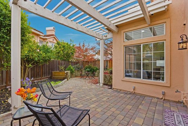 2207 Vizcaya Circle, Campbell, CA 95008