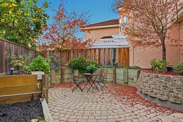 2207 Vizcaya Circle, Campbell, CA 95008