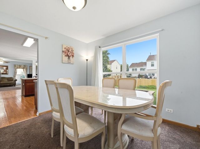 601 Greystone Lane, Bolingbrook, IL 60440
