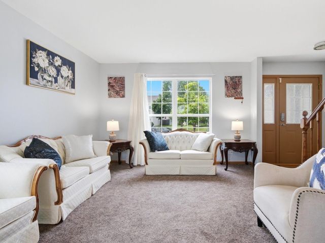 601 Greystone Lane, Bolingbrook, IL 60440