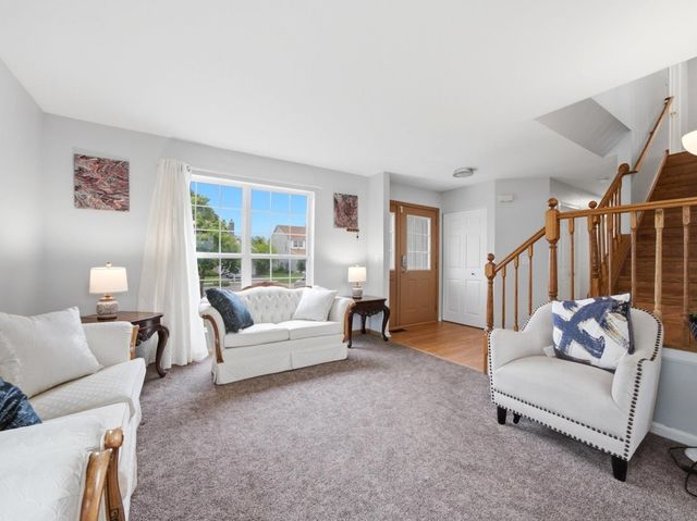 601 Greystone Lane, Bolingbrook, IL 60440