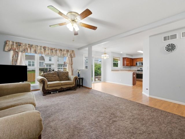 601 Greystone Lane, Bolingbrook, IL 60440