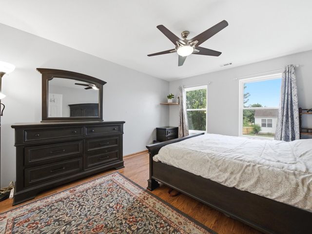 601 Greystone Lane, Bolingbrook, IL 60440