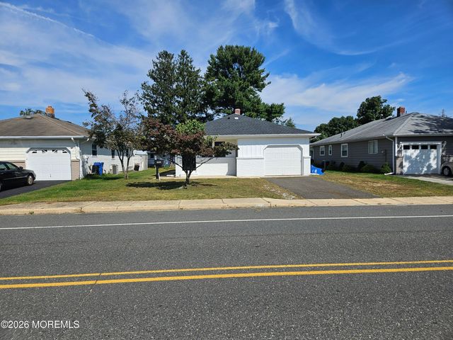 503 Jamaica Boulevard, Toms River, NJ 08757