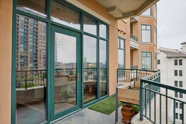 2828 Hood Street 801, Dallas, TX 75219