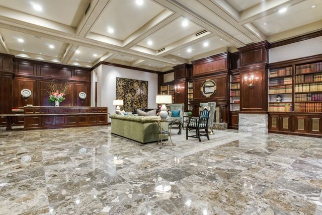 2828 Hood Street 801, Dallas, TX 75219