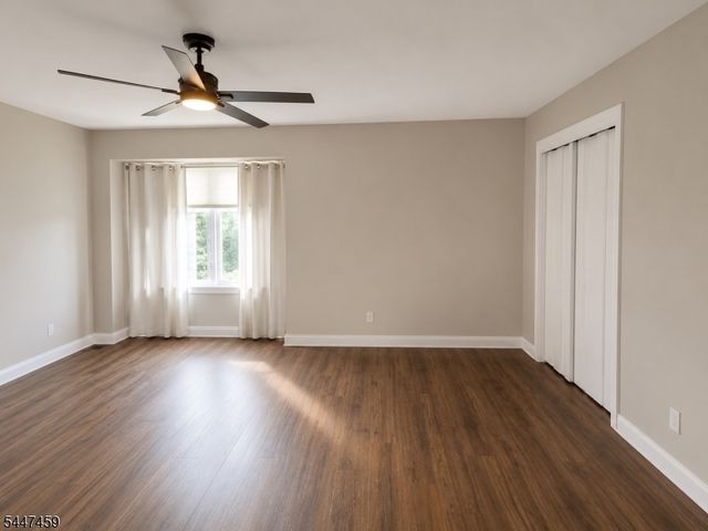 5006 N Oaks Blvd, North Brunswick Twp., NJ 08902