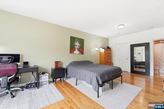 902 N 5th Street 207, Newark, NJ 07107