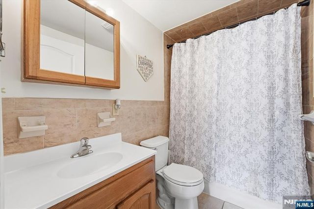 902 N 5th Street 207, Newark, NJ 07107