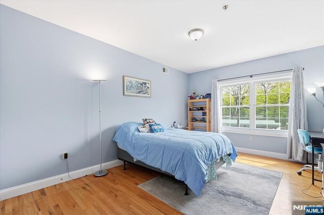902 N 5th Street 207, Newark, NJ 07107