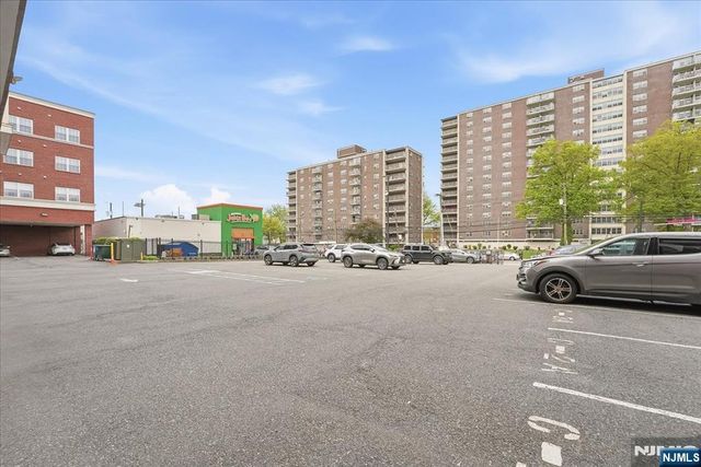 902 N 5th Street 207, Newark, NJ 07107