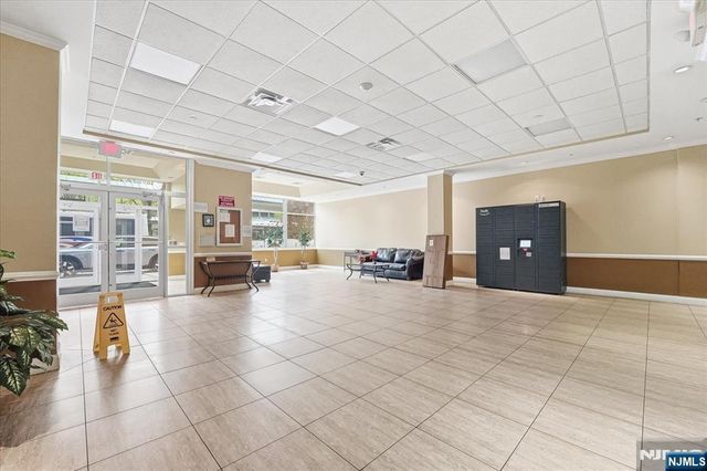 902 N 5th Street 207, Newark, NJ 07107