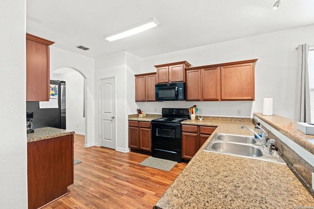 6110 Bear Meadow, San Antonio, TX 78222