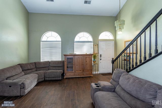 1502 Park City Avenue, Bakersfield, CA 93307