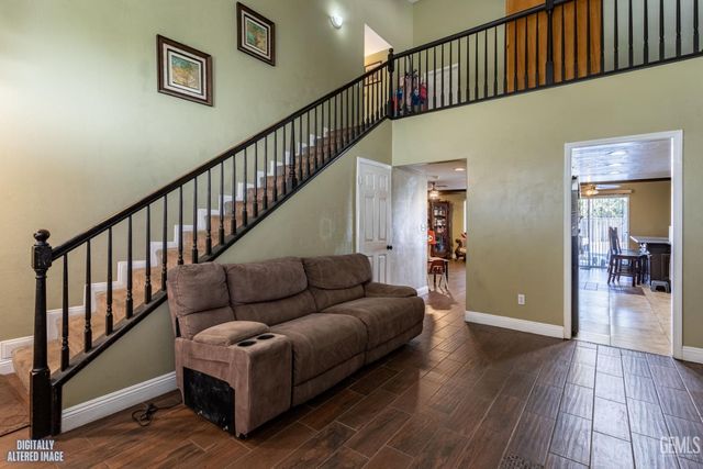 1502 Park City Avenue, Bakersfield, CA 93307
