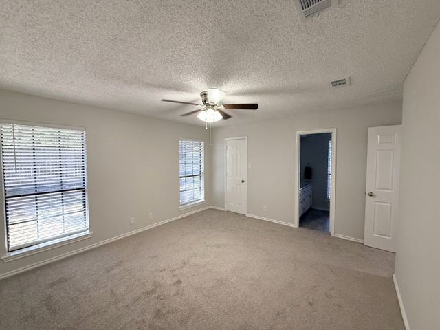 2317 Parkside Drive, Denton, TX 76201