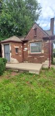 11828 College Street, Detroit City, MI 48205
