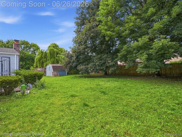 41462 SIMCOE Drive, Canton Charter Township, MI 48188
