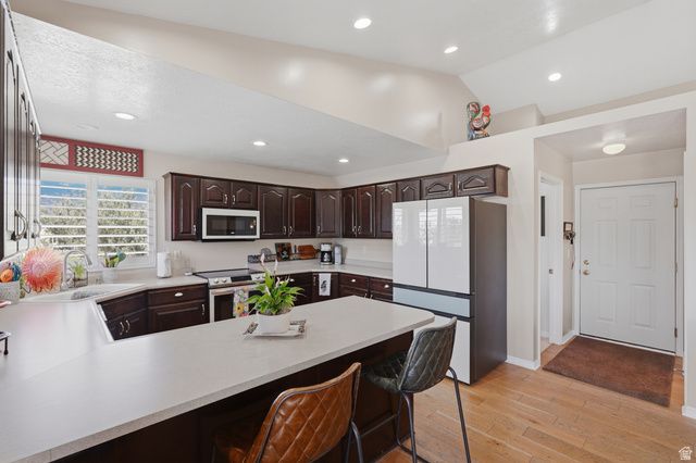 593 N 870 W, West Bountiful, UT 84087