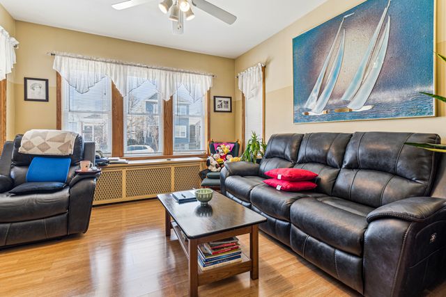 1304 S 50th Avenue, Cicero, IL 60804