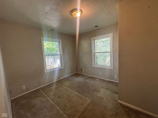 5624 S Keystone Avenue, Indianapolis, IN 46227