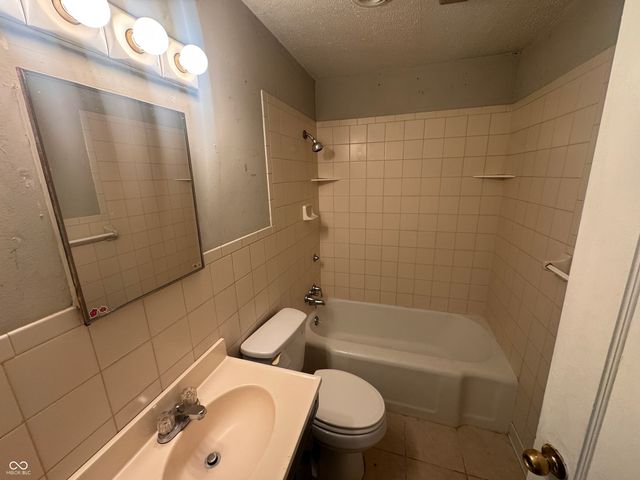 5624 S Keystone Avenue, Indianapolis, IN 46227