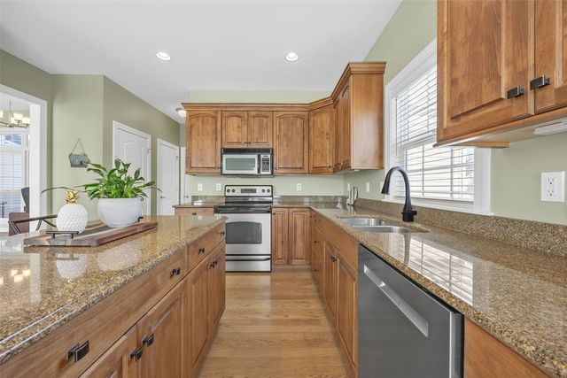 965 Quarry Oak Drive, Marion, IA 52302