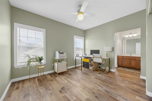 965 Quarry Oak Drive, Marion, IA 52302