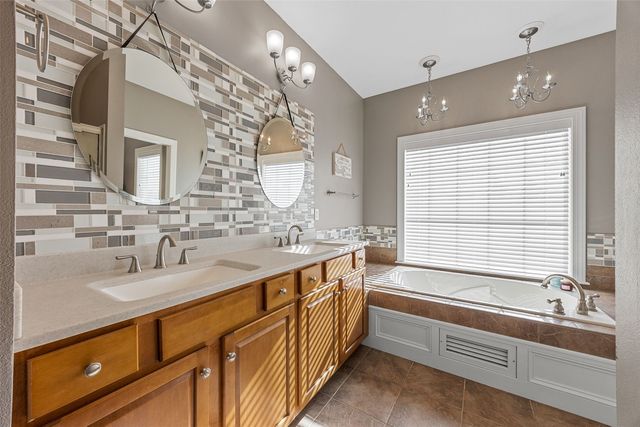 965 Quarry Oak Drive, Marion, IA 52302