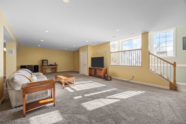 965 Quarry Oak Drive, Marion, IA 52302