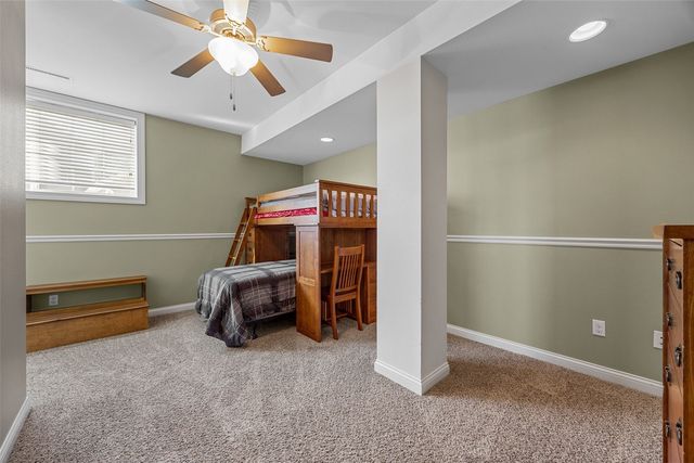 965 Quarry Oak Drive, Marion, IA 52302