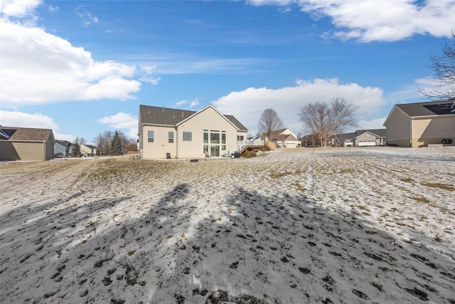 965 Quarry Oak Drive, Marion, IA 52302